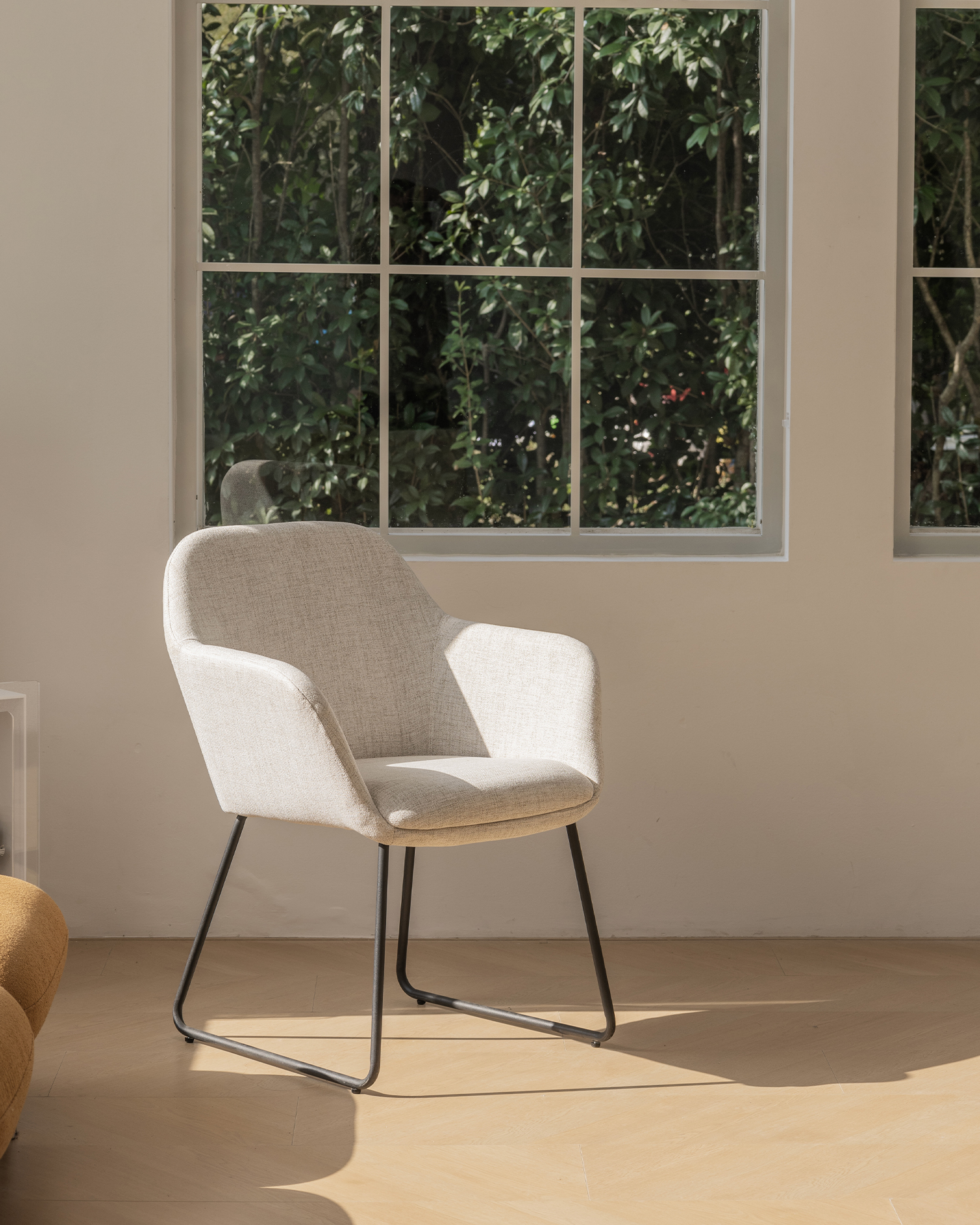 Kerusi ruang makan yang bergaya Kerusi ruang makan yang bergaya