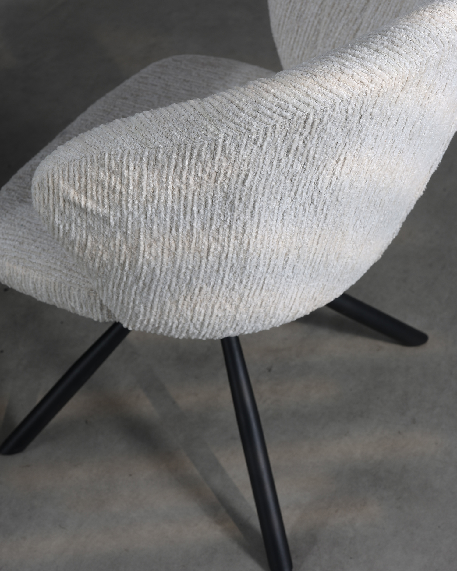 Kerusi ruang makan swivel putih Kerusi ruang makan swivel putih