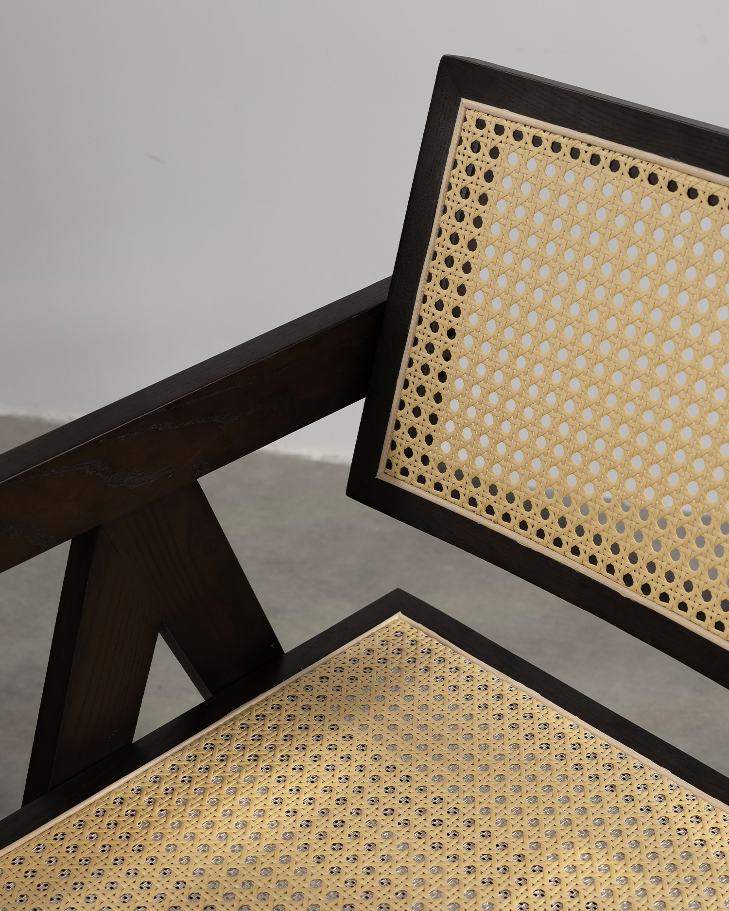 Kerusi makan kayu rotan minimalis Kerusi makan kayu rotan minimalis