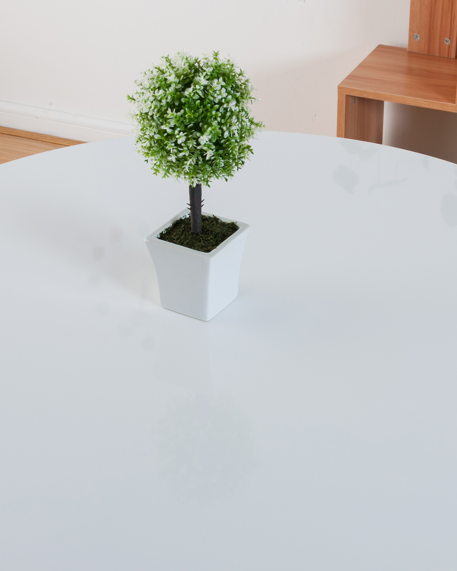 Meja makan kayu bulat nordik Meja makan kayu bulat nordik