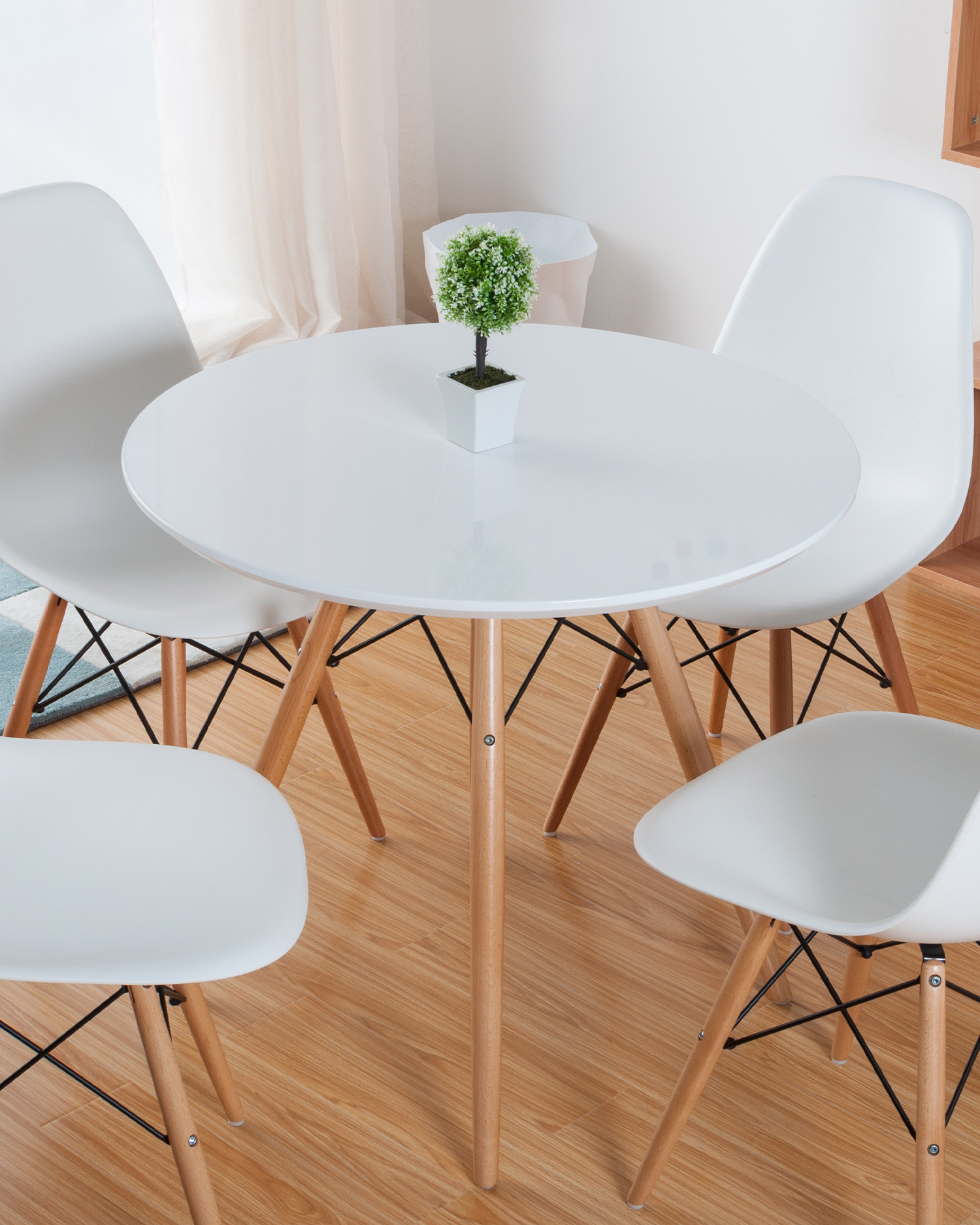 Meja makan kayu bulat nordik Meja makan kayu bulat nordik