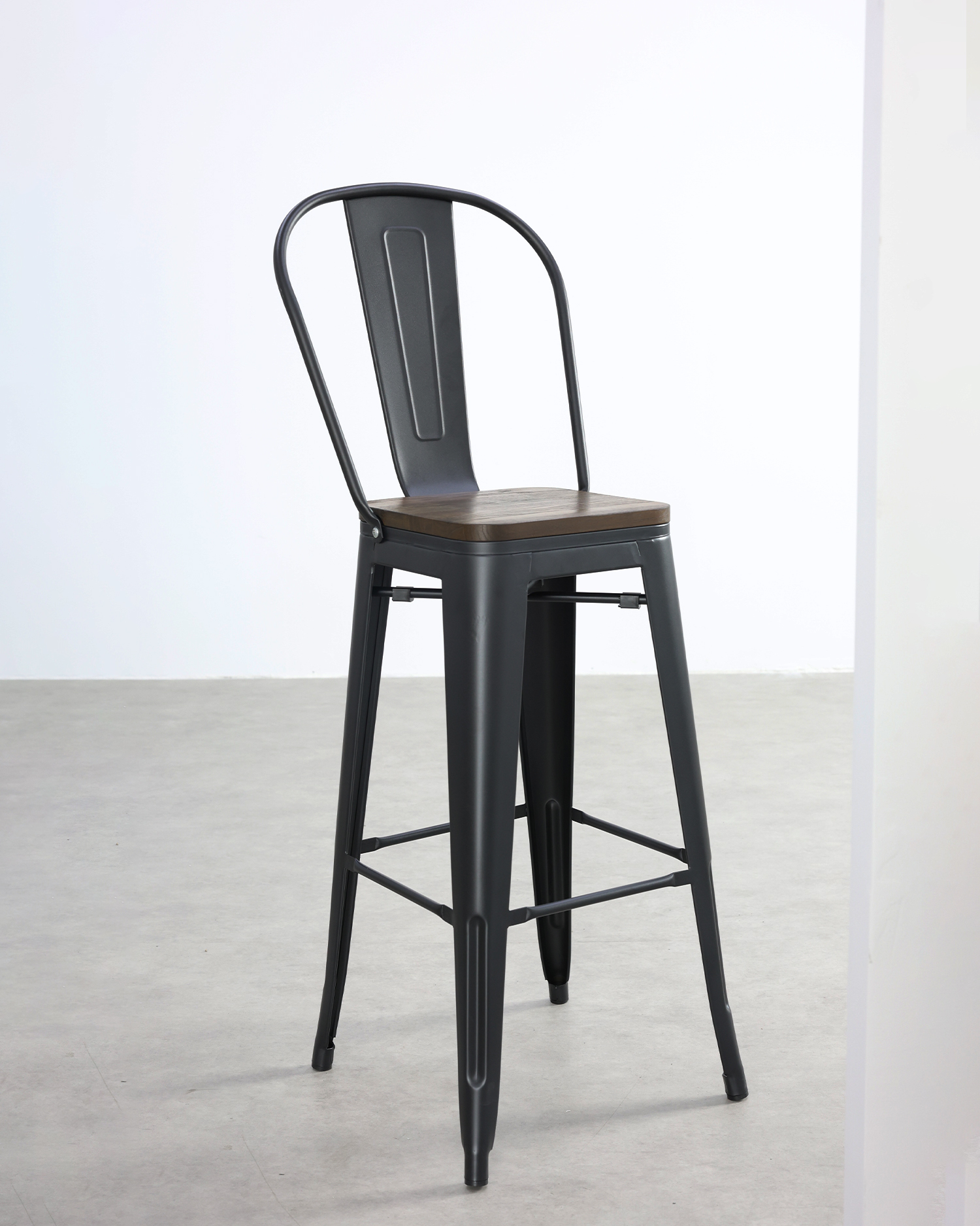 Kerusi reka bentuk makan malam retro hitam Kerusi reka bentuk makan malam retro hitam