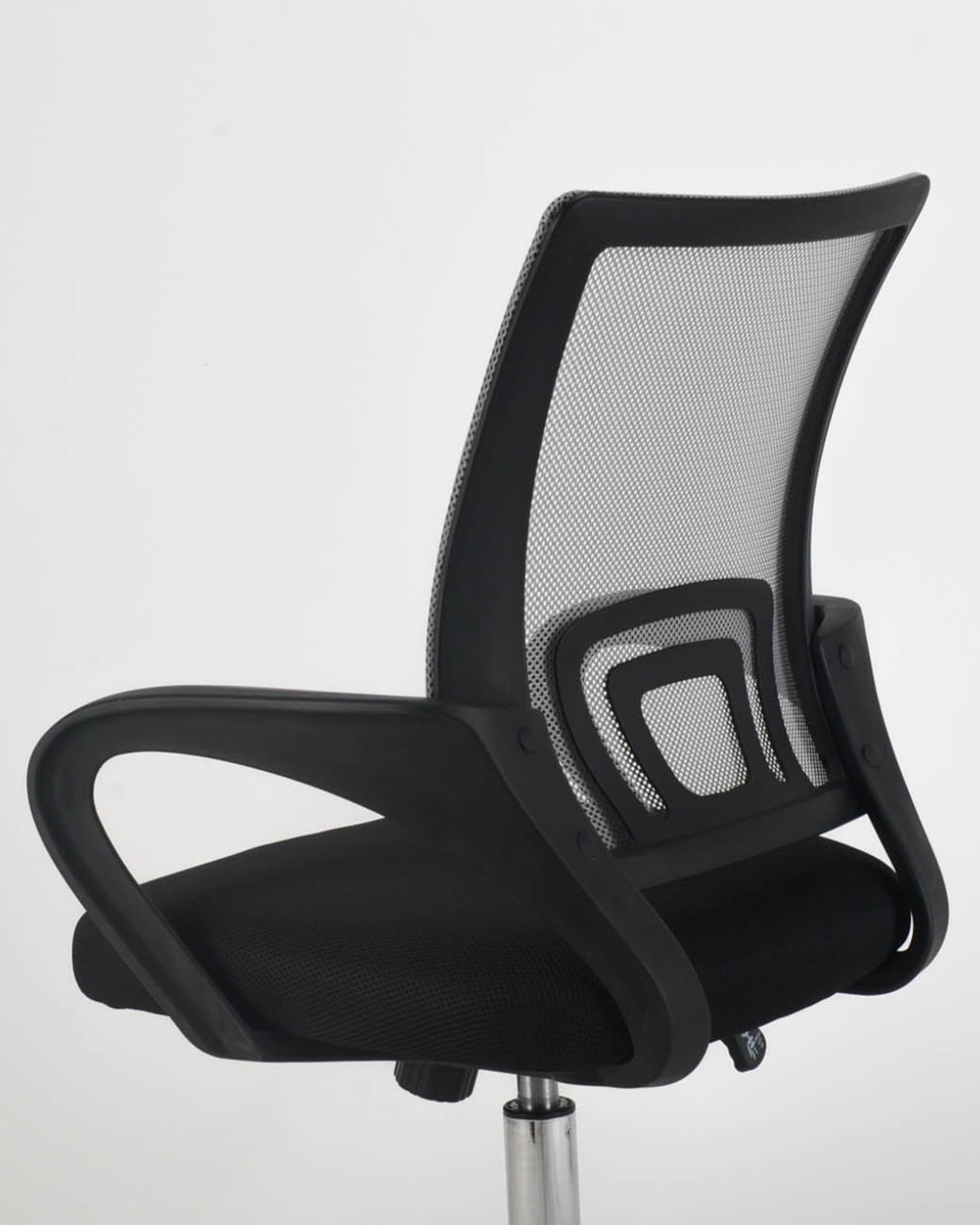 Kerusi pejabat krom klasik Kerusi pejabat krom klasik