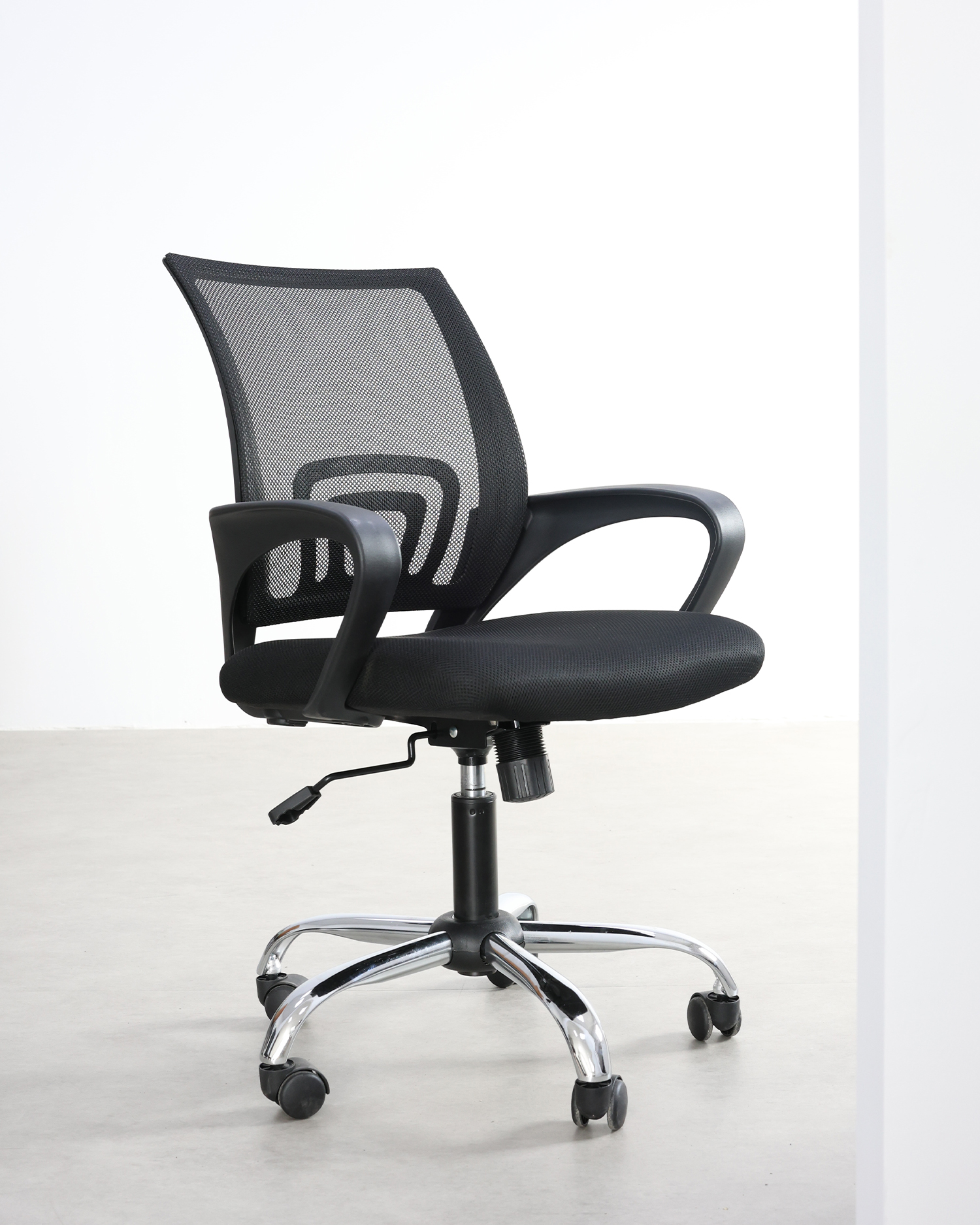 Kerusi pejabat krom klasik Kerusi pejabat krom klasik