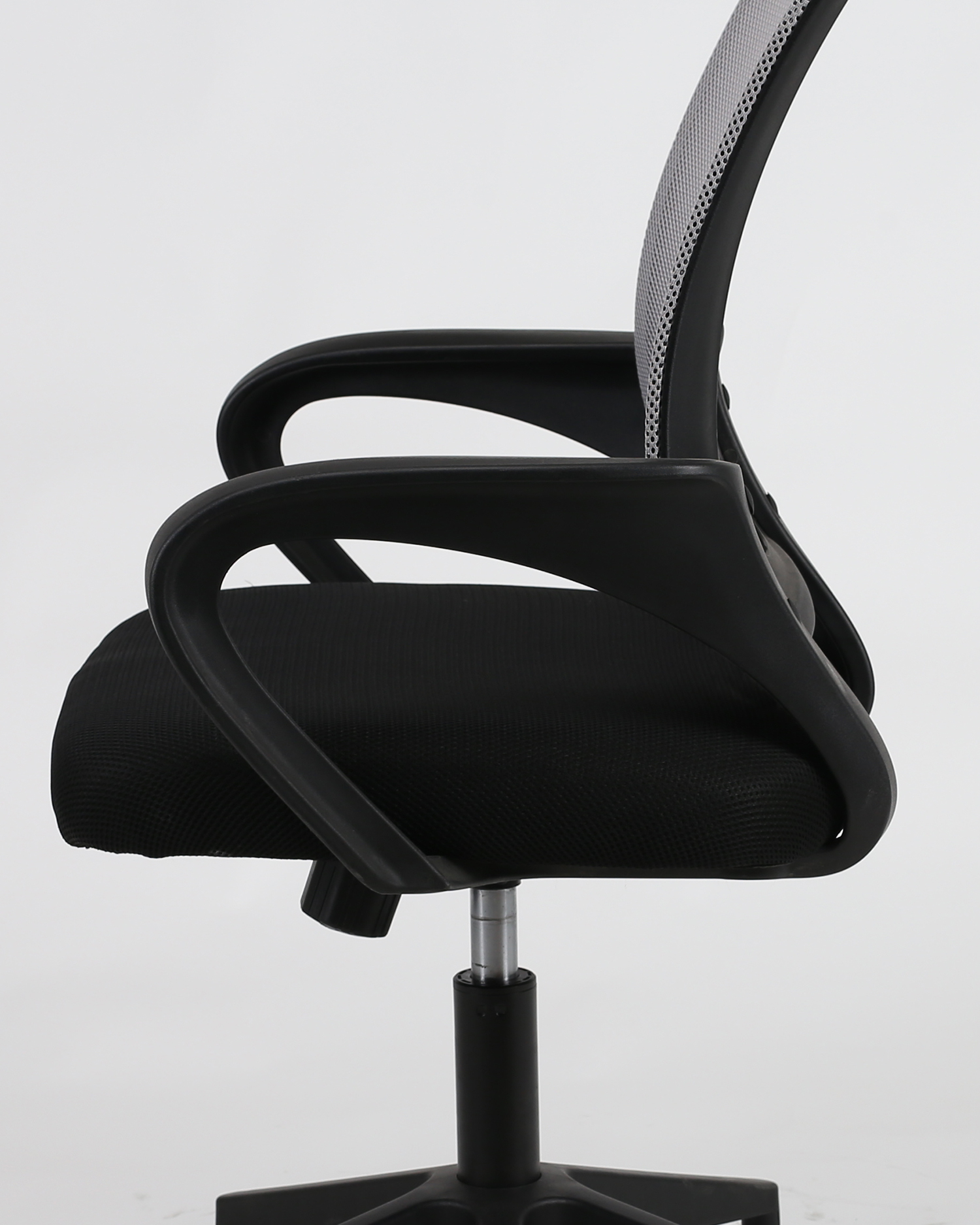 Kerusi pejabat mesh kelabu Kerusi pejabat mesh kelabu