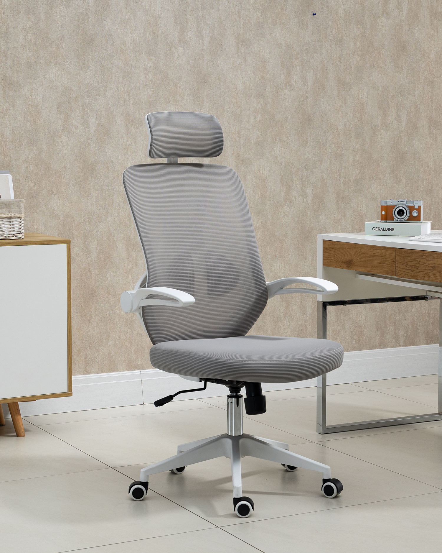 Kerusi pejabat bergaya ergonomik Kerusi pejabat bergaya ergonomik